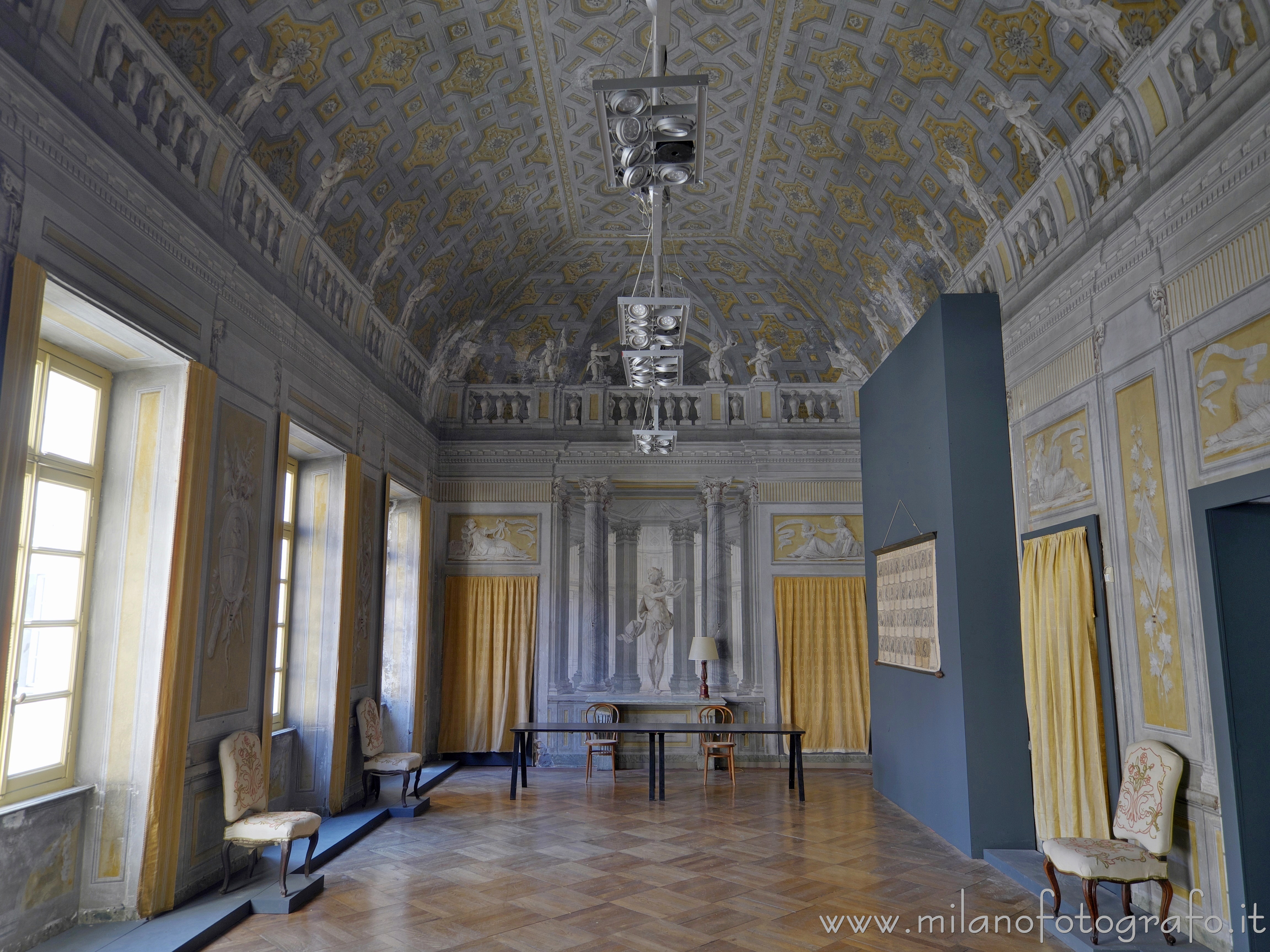 Biella - Metà settentrionale del Salone Galliari di Palazzo La Marmora - Foto a piena risoluzione